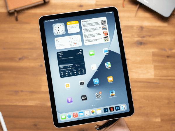 iPad Air 5 M1 10.9 inch (2022) Wifi 64GB 99% 11 iPad Air 5 2022 M1 10.9 inch wifi 64GB 99 1