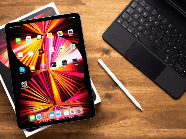 iPad Pro M1 12.9 inch 2021 Wifi 256GB 99% 10 iPad Pro M1 12.9 inch 2021 Wifi 256GB 99 4
